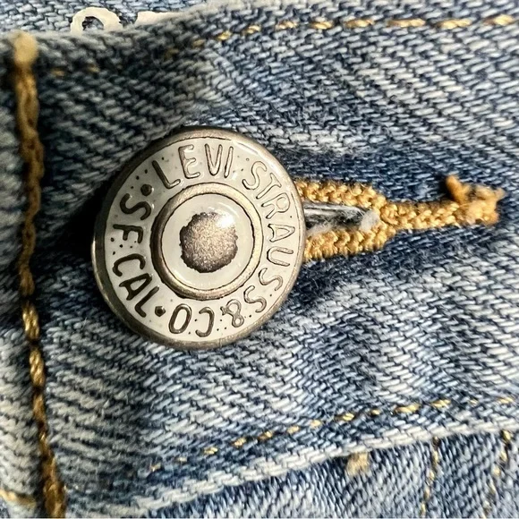 LEVI’S White Label Orange Tab Light Wash Jean Shorts Rolled Cuff Womens 25 In - Picture 3 of 6